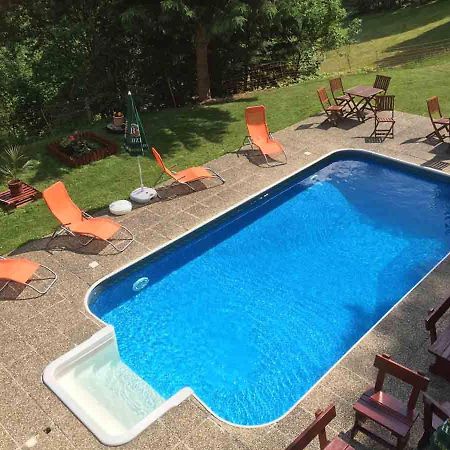 Hotel Flora Dolni Misecky Vítkovice Екстериор снимка
