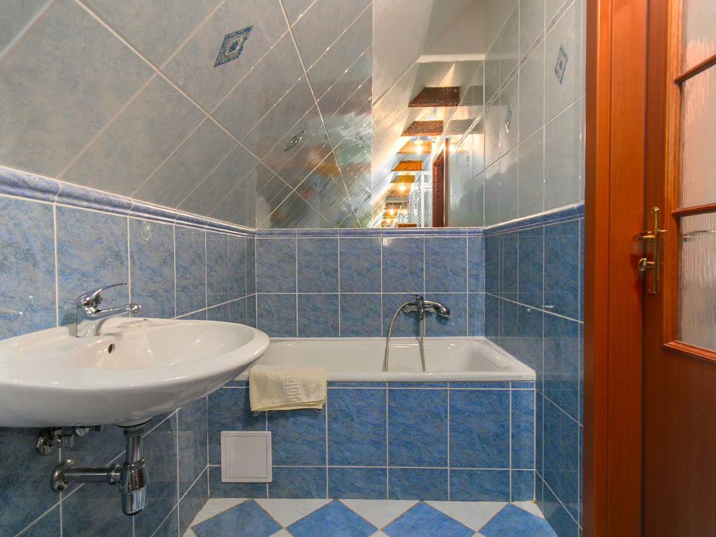 Hotel Flora Dolni Misecky Vítkovice Екстериор снимка